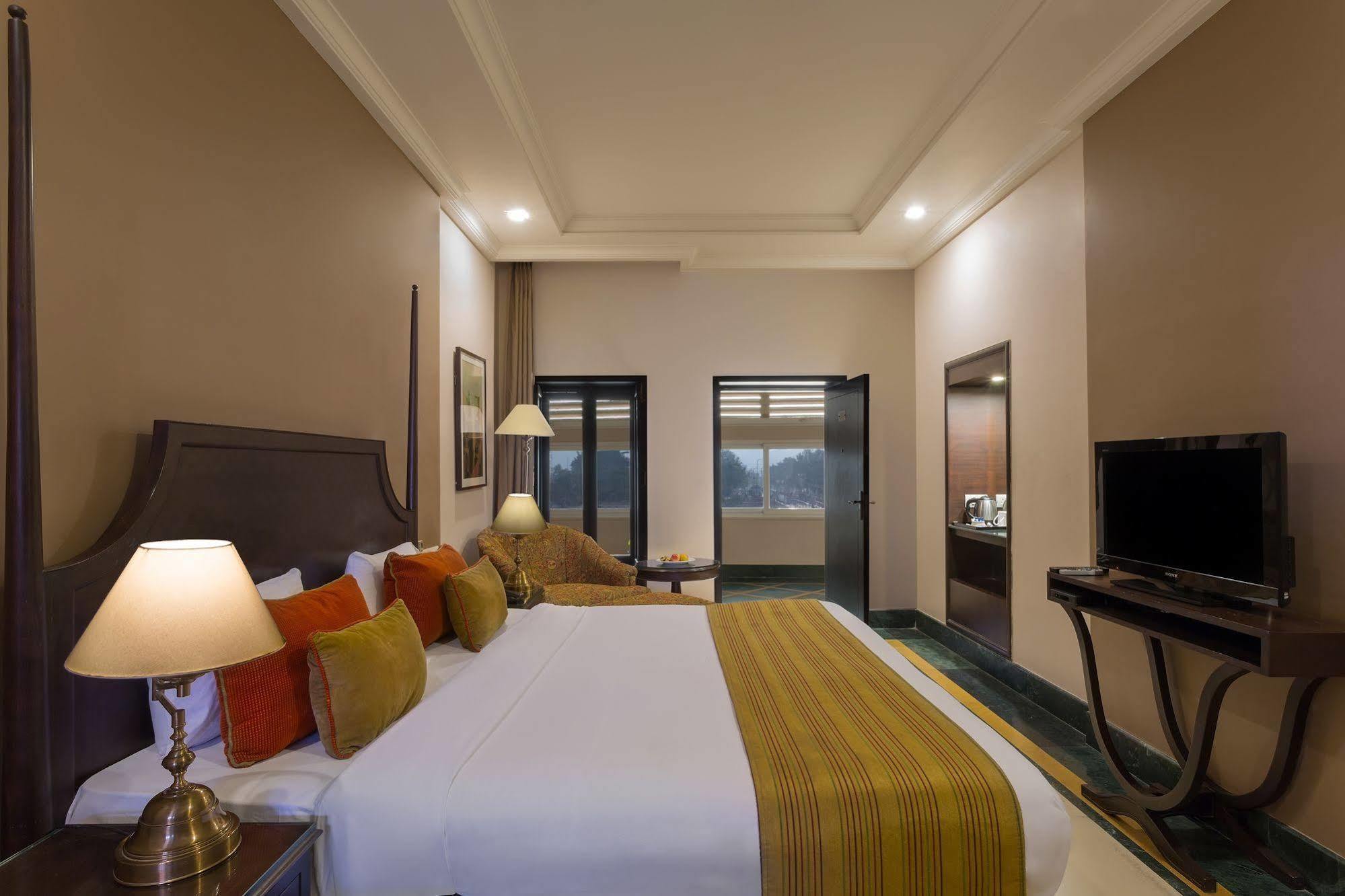 Ganga Lahari By Leisure Hotels Haridwār Exteriör bild